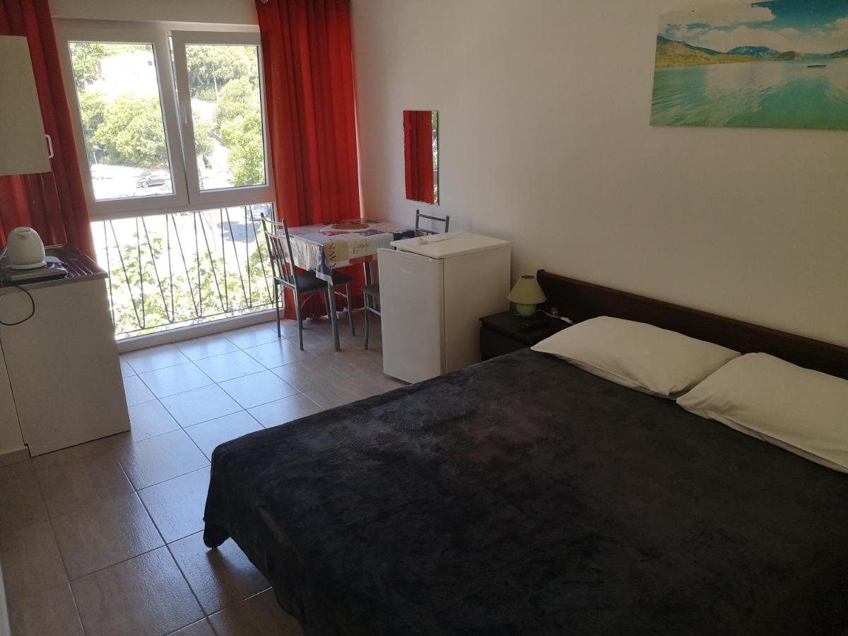 Guest House Morska Grota Povile Exterior foto